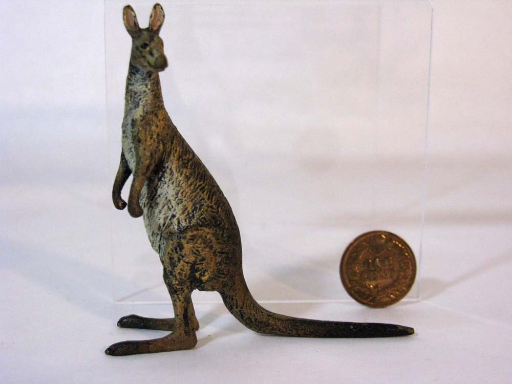 AUSTRIAN COLD PAINTED BRONZE KANGAROO: An magnificent Austrian cold painted bronze figure of a standing kangaroo; exceptional characterization, 2.75"h x 2.75"l. PROVENANCE: 2nd generation collection from a noted television writer and his f