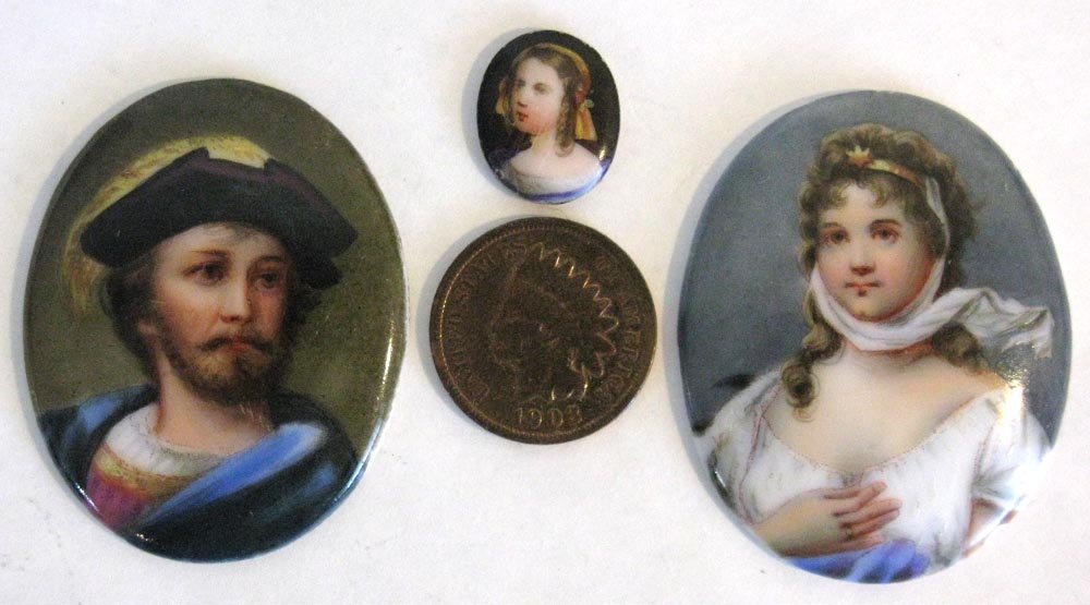 3 MINIATURE PORCELAIN PORTRAITS, 19TH CENTURY (1 of 7)