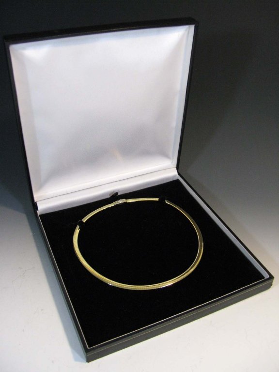 14k WHITE & YELLOW GOLD OMEGA REVERSABLE NECKLACE (1 of 5)