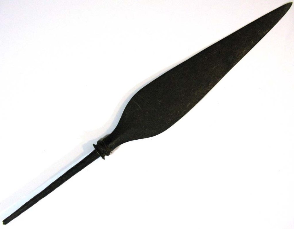 INDONESIAN SPEAR POINT FROM FAHNESTOCK EXPEDITION (1 of 6)