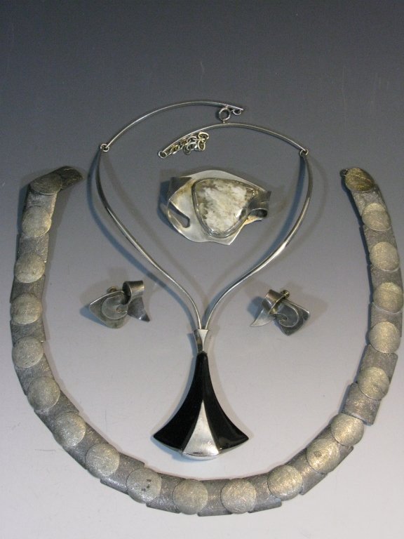 MID MOD SIGNED STERLING NECKLACES,BROOCH,EARRINGS (1 of 8)