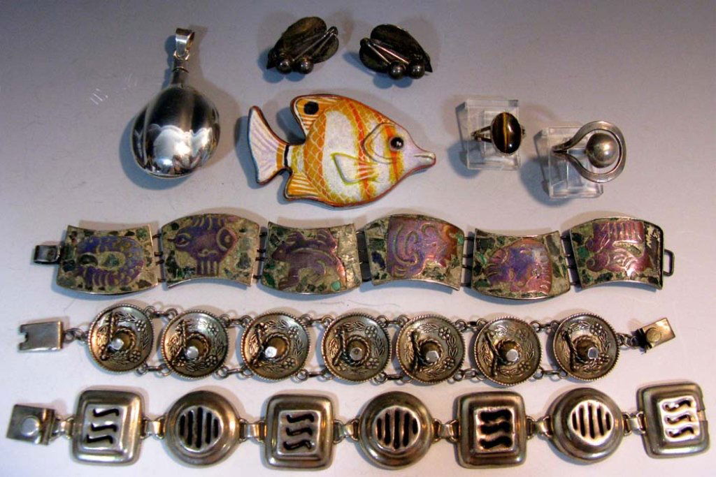 MEXICAN STERLING JEWELRY SIGNED TAXCO, TOZTIL (1 of 8)