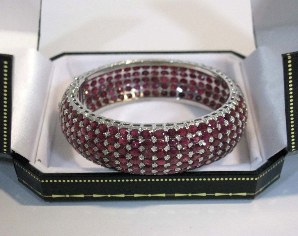 STERLING SILVER CUFF BRACELET W/282 RUBY GEMSTONES (1 of 5)