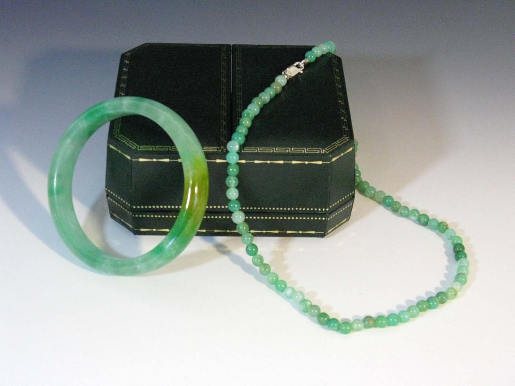 JADE JEWELRY: CUFF BRACELET & BEADED NECKLACE (1 of 6)
