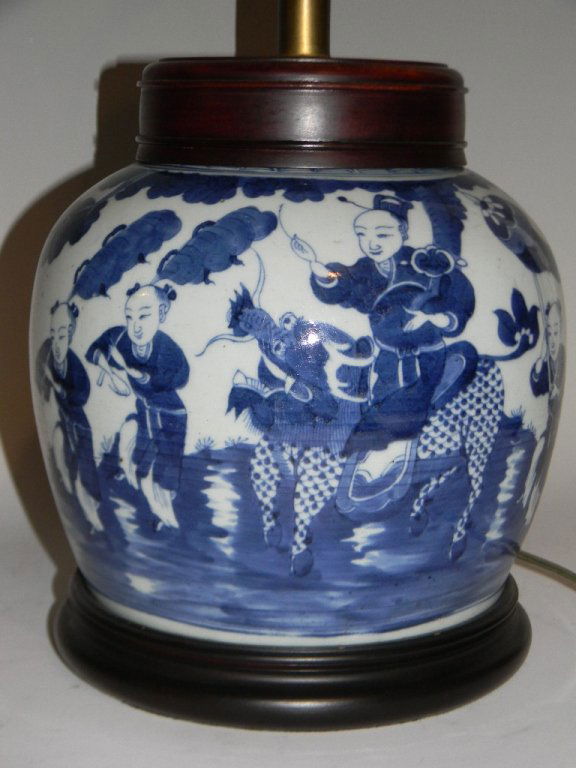 CHINESE CERAMIC BLUE AND WHITE GINGER JAR LAMP (1 of 8)