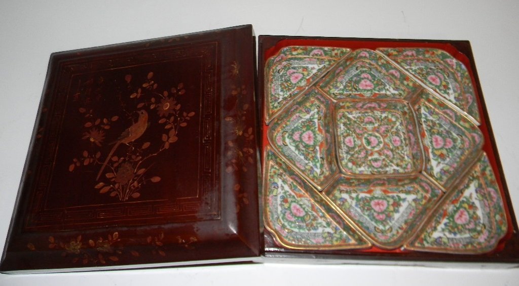 CHINESE ROSE CANTON CERAMIC SWEET MEATS SERVER (1 of 10)