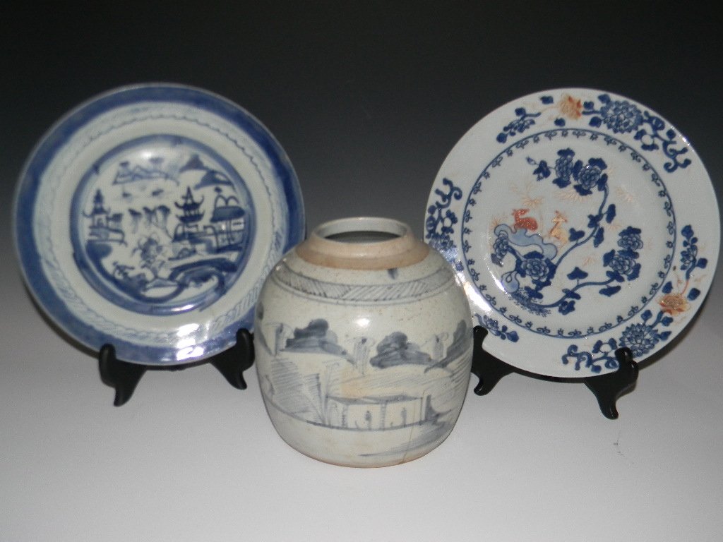 GROUP OF 17th - 19th C CHINESE EXPORT CERAMICS (1 of 10)