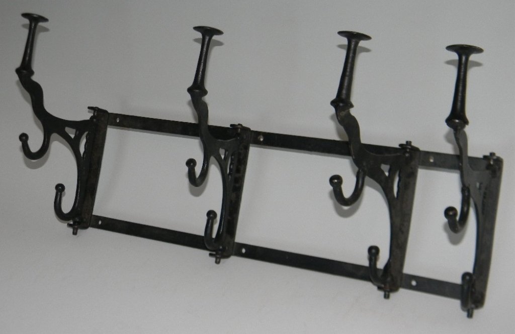 ANTIQUE CAST IRON COLLAPSIBLE COAT RACK (1 of 4)