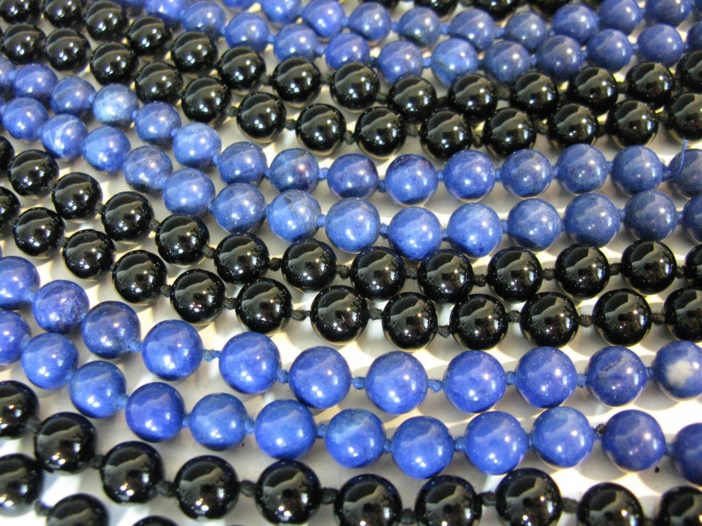 7 KNOTTED NECKLACES BLUE HOWLITE & ONYX (1 of 4)