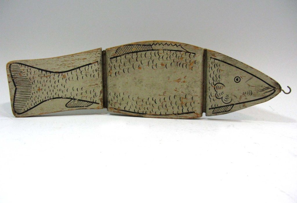 VINTAGE HANGING CATFISH WOODEN ADVERTISING SIGN (1 of 4)