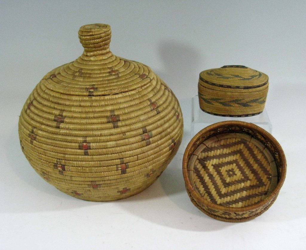 COLLECTION OF INUIT & MAKAH PEOPLES WOVEN BASKETS (1 of 7)