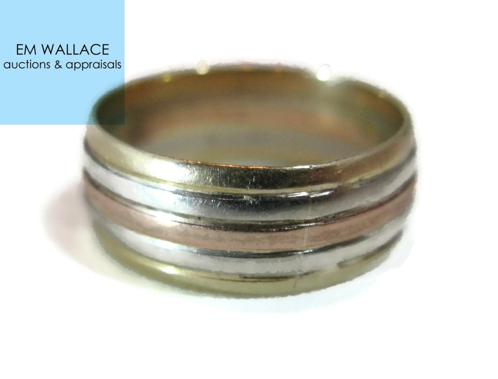 14K MULTI-COLORED GOLD CIGAR BAND RING: 14K MULTI-COLORED GOLD CIGAR BAND RING: 5 fused bands in yellow, white and rose colored gold, stamped, 14KP PMS, size: 9, 5.01g, 3.23dwt.