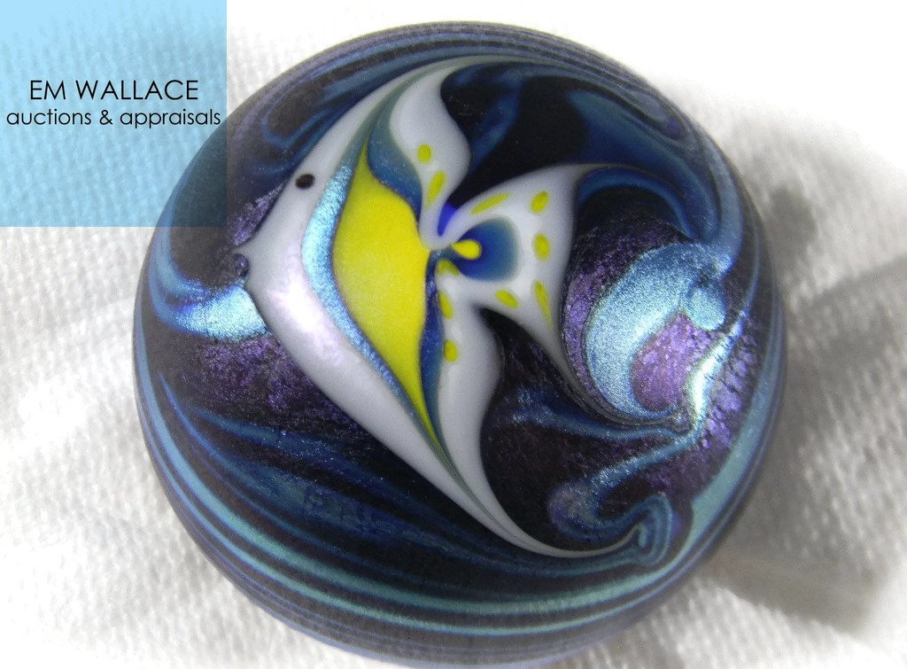 STEVE SMYERS ART GLASS PAPERWEIGHT ANGEL FISH (1 of 4)