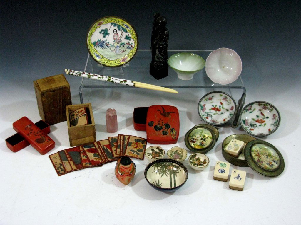 LOT: VINTAGE CHINESE, JAPANESE, PERSIAN (1 of 9)
