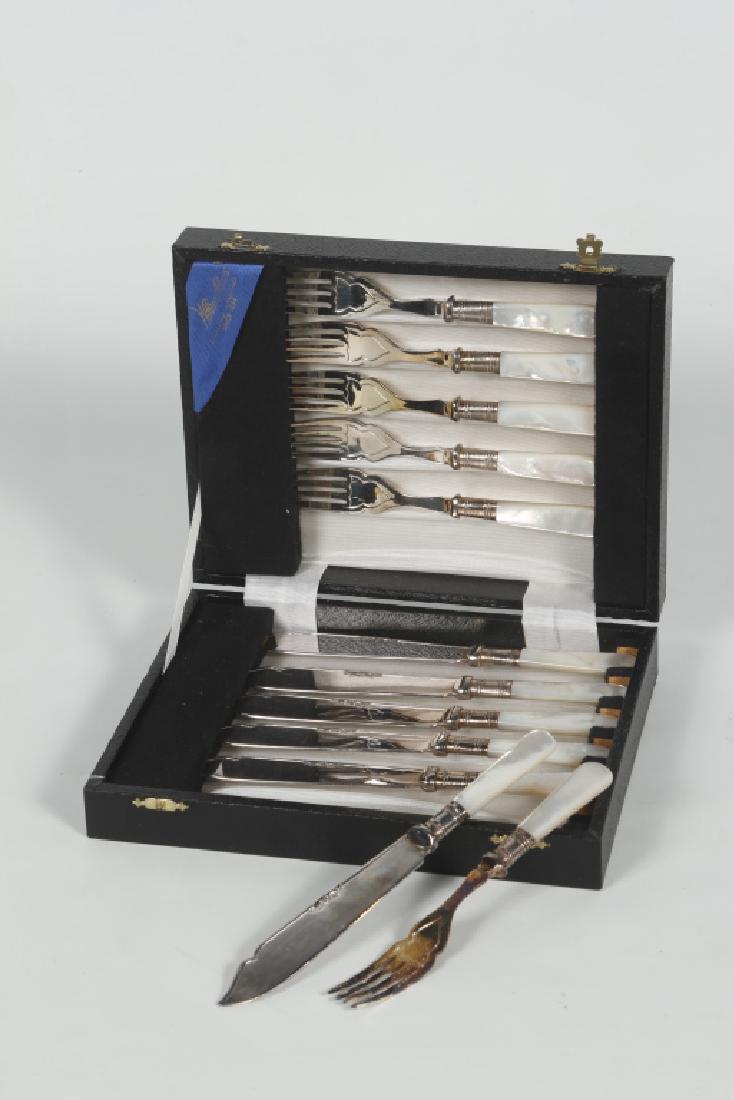 William Adams Sheffield Plate Art Deco Knives & Fo (1 of 1)