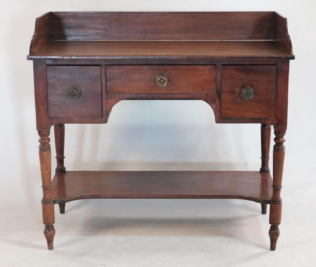 Regency Mahogany Server (1 of 1)