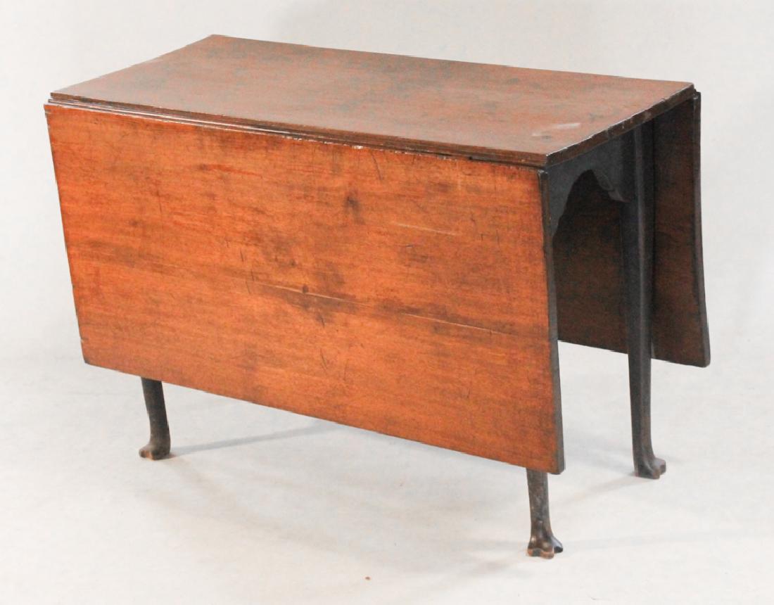 Queen Anne Mahogany Dining Table (1 of 10)