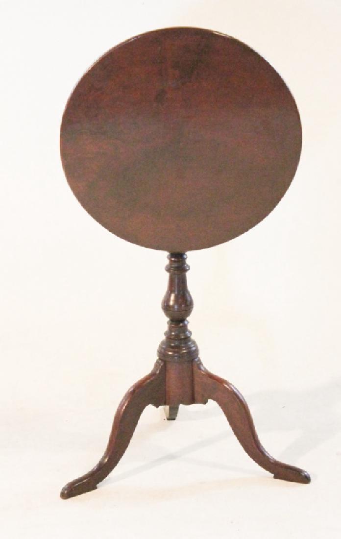 Federal Mahogany Tilt-top Candlestand (1 of 1)