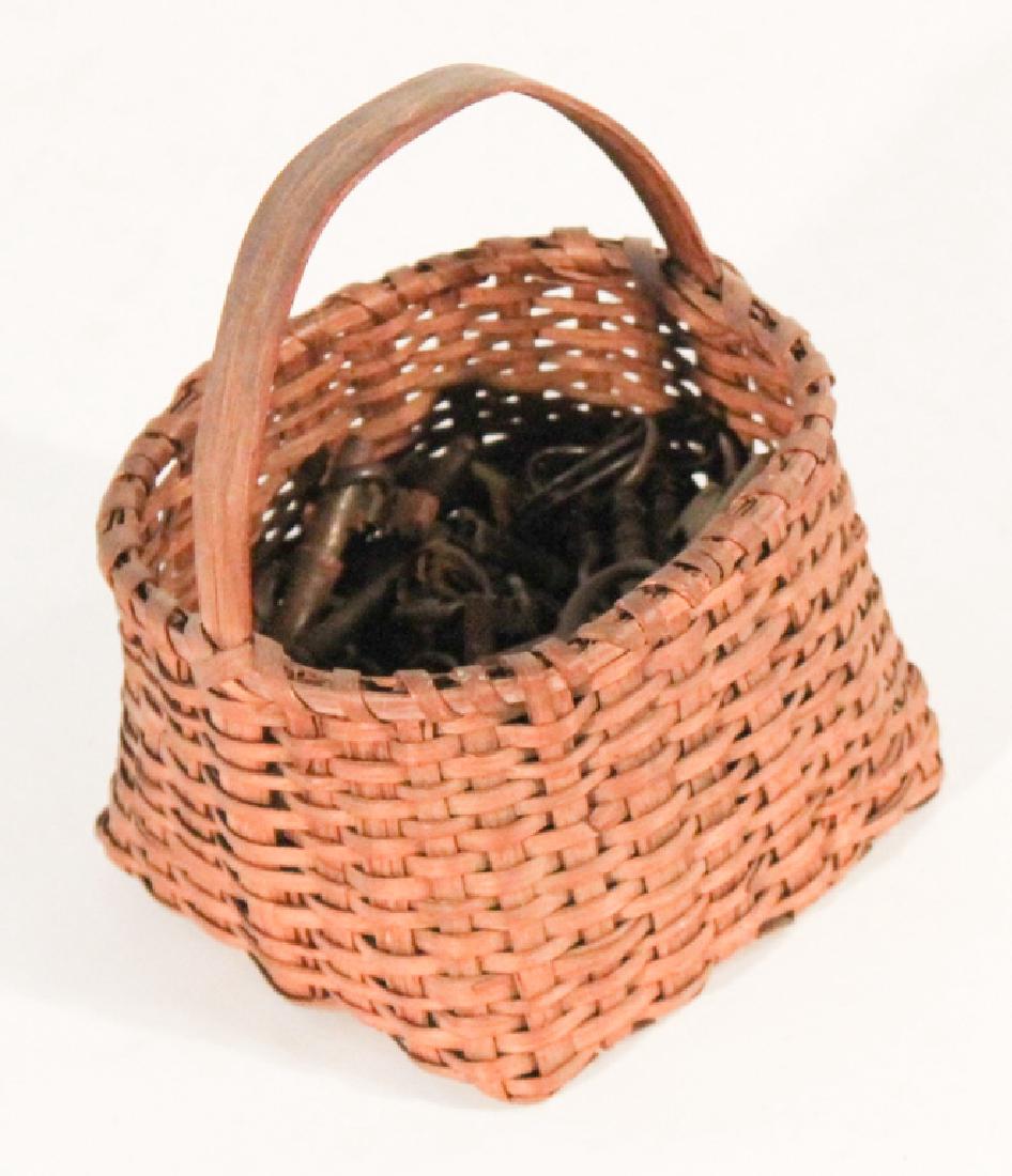 Antique Southern SplitOak Basket, Filled With Keys (1 of 2)