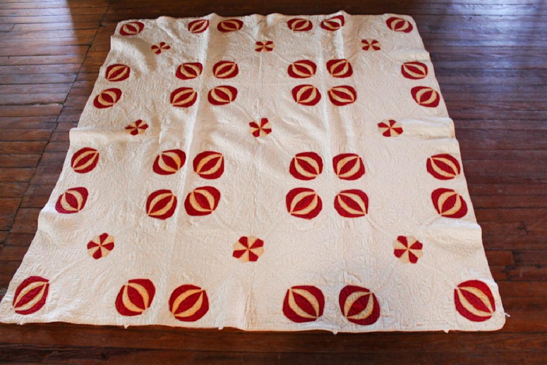 Antique American Tulip Quilt (1 of 2)