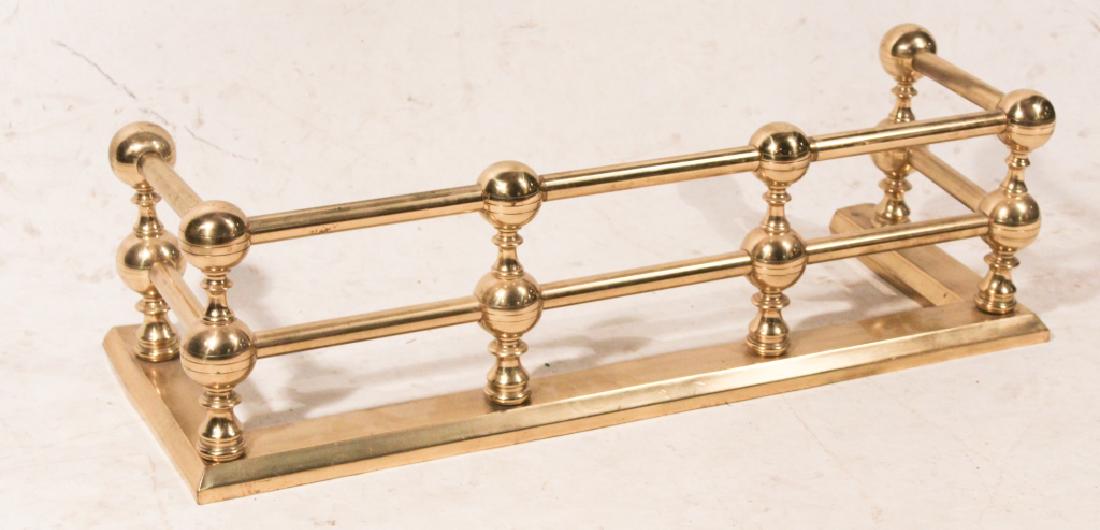 British Regency Style Turned Brass Fire Fender (1 of 1)