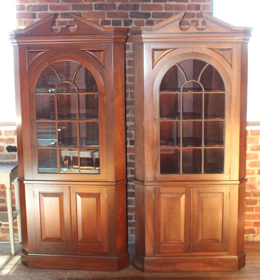 Pair Chippendale Style Mahogany Corner Cabinets (1 of 2)