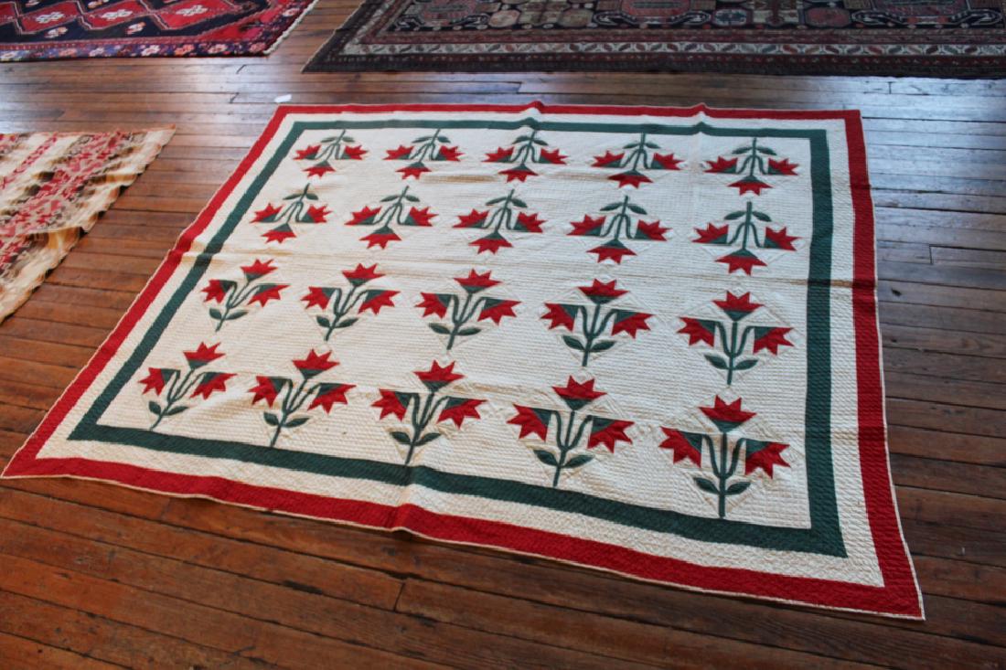Very Fine Antique Georgia Floral Quilt (1 of 4)