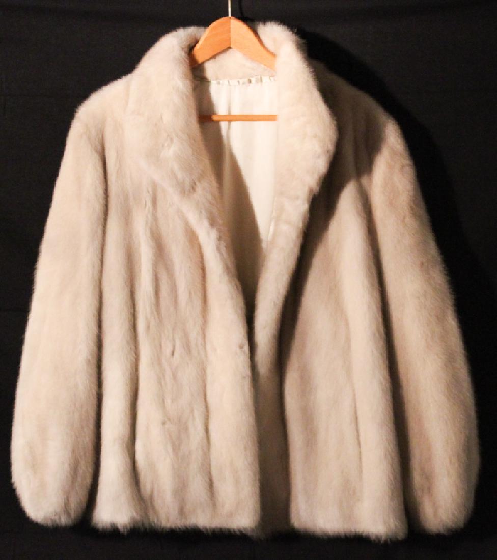 Deco Natural Tourmaline Mink Coat: Medium. Very good condition. L27Ó Sold from the collection of a private Ridge Spring South Carolina family.