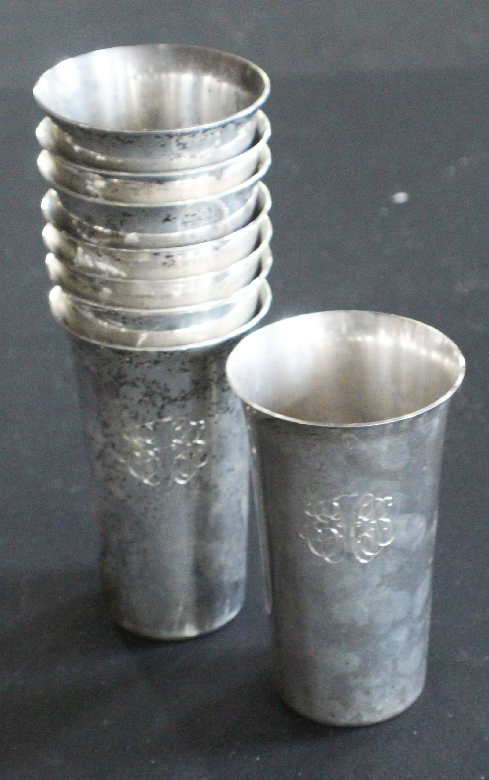 Set Eight American Sterling Silver Cups (1 of 2)