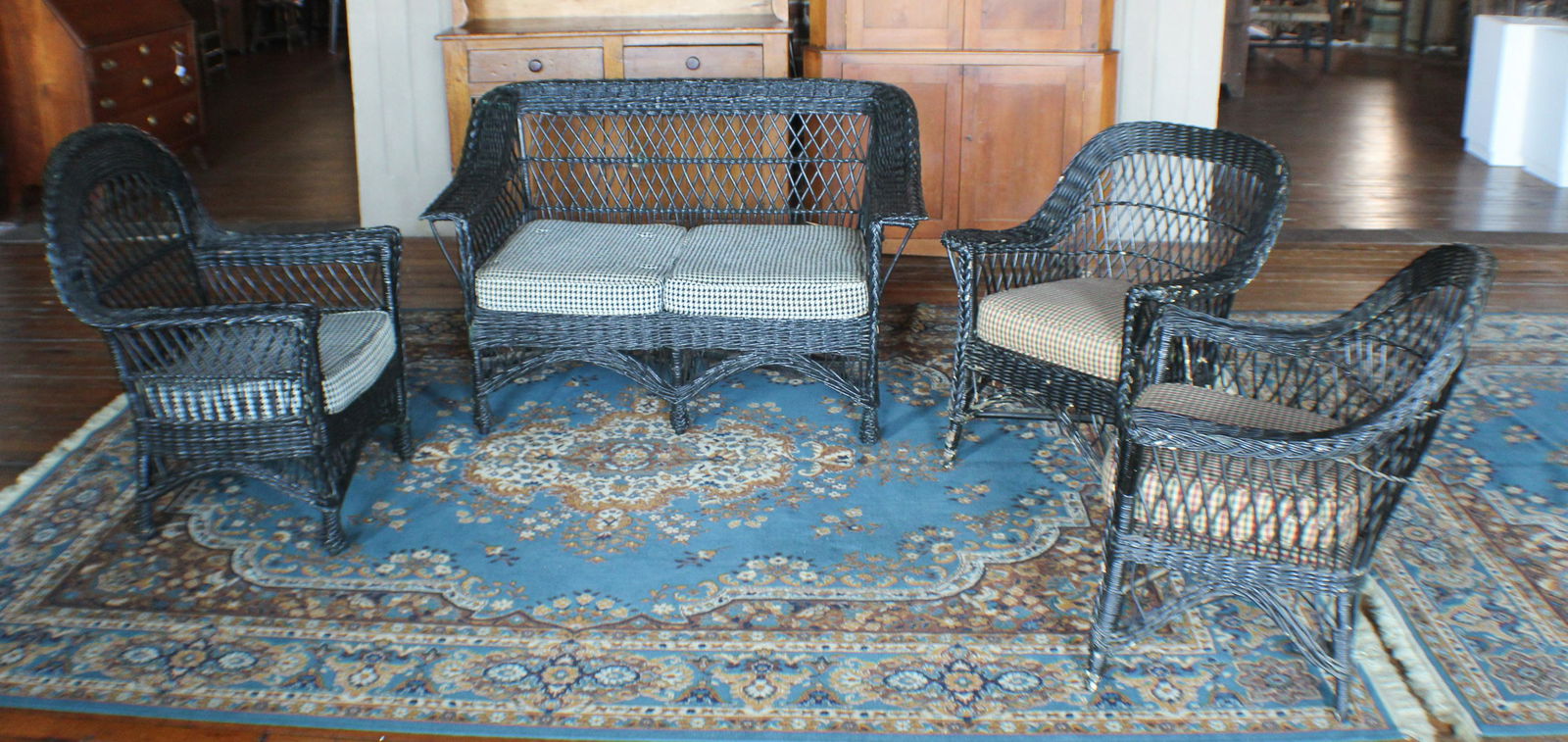 Set Vintage Wicker Upholstered Furniture (1 of 4)