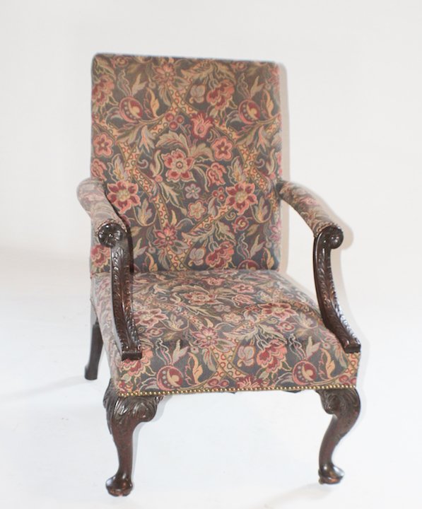 Fine Chippendale Style Carved Mahogany Easy Chair (1 of 2)