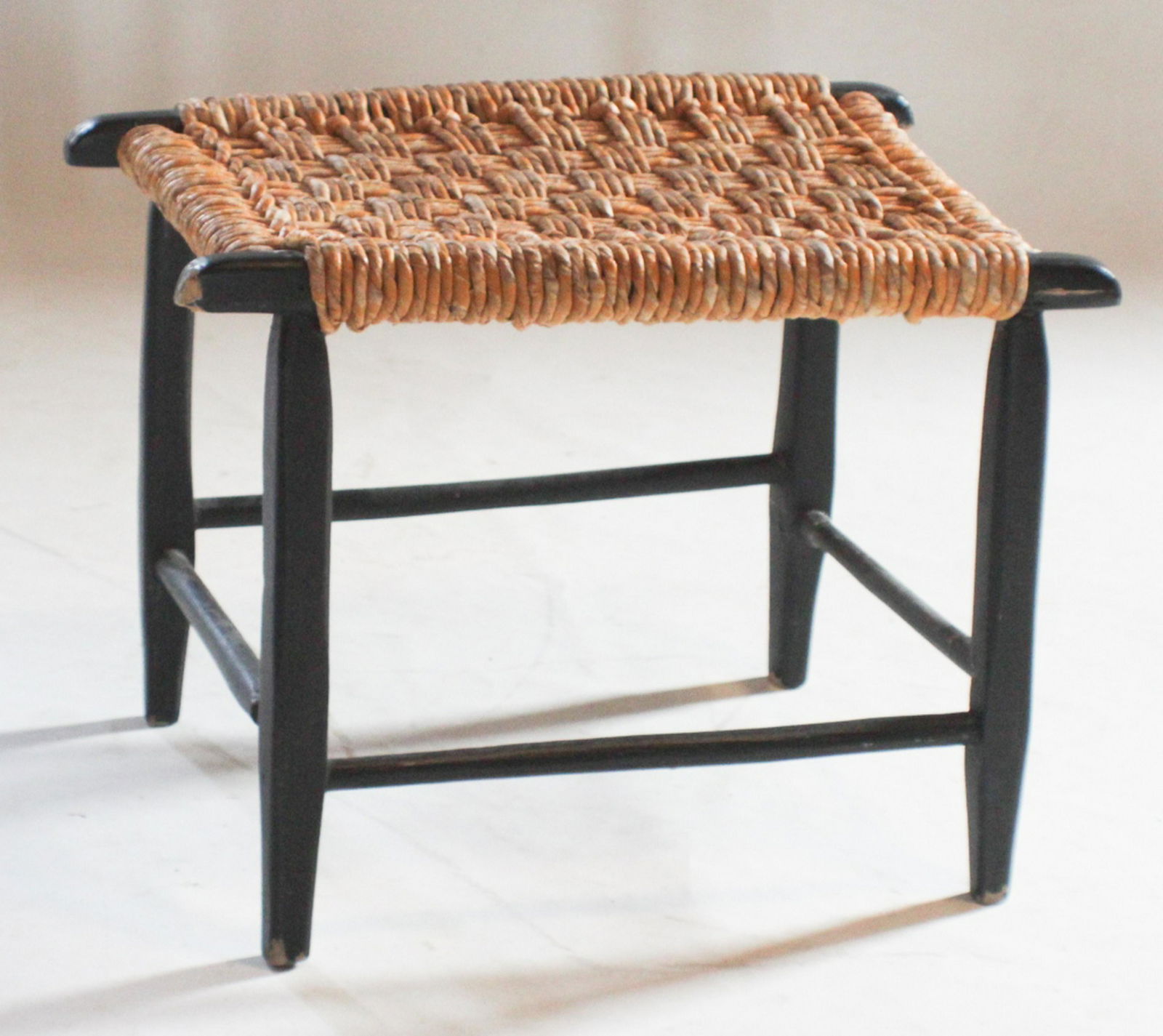 SC Hand Crafted Hunter Family Foot Stool (1 of 1)