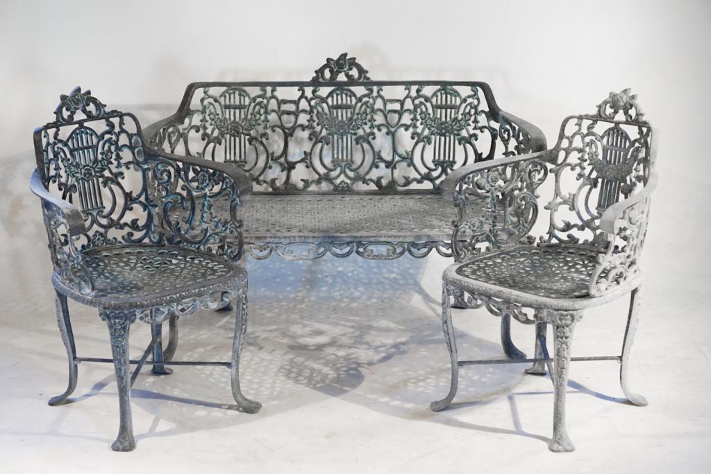 Set Zinc or Oxidized Aluminum Garden Furniture (1 of 2)