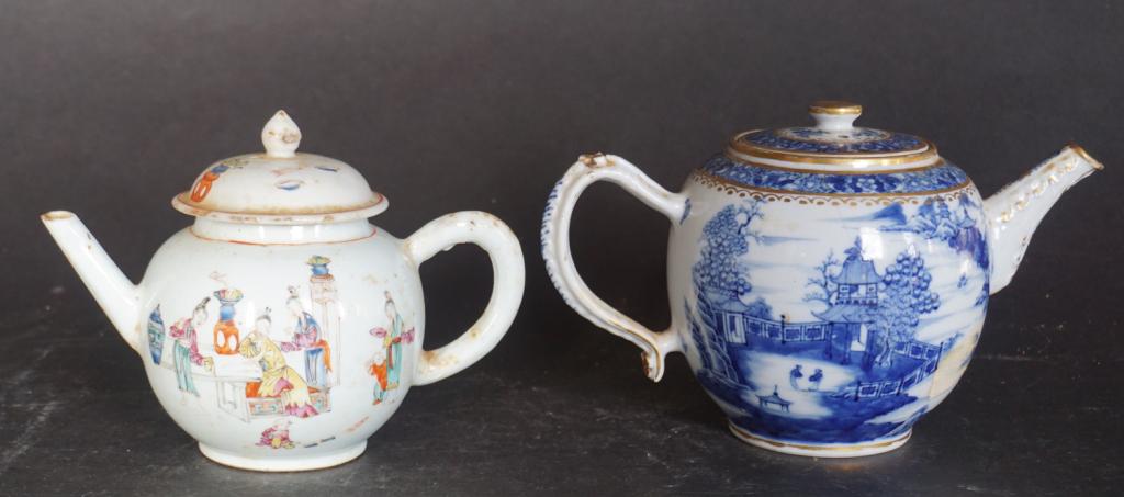 Two Antique Chinese Porcelain Tea Pots (1 of 12)