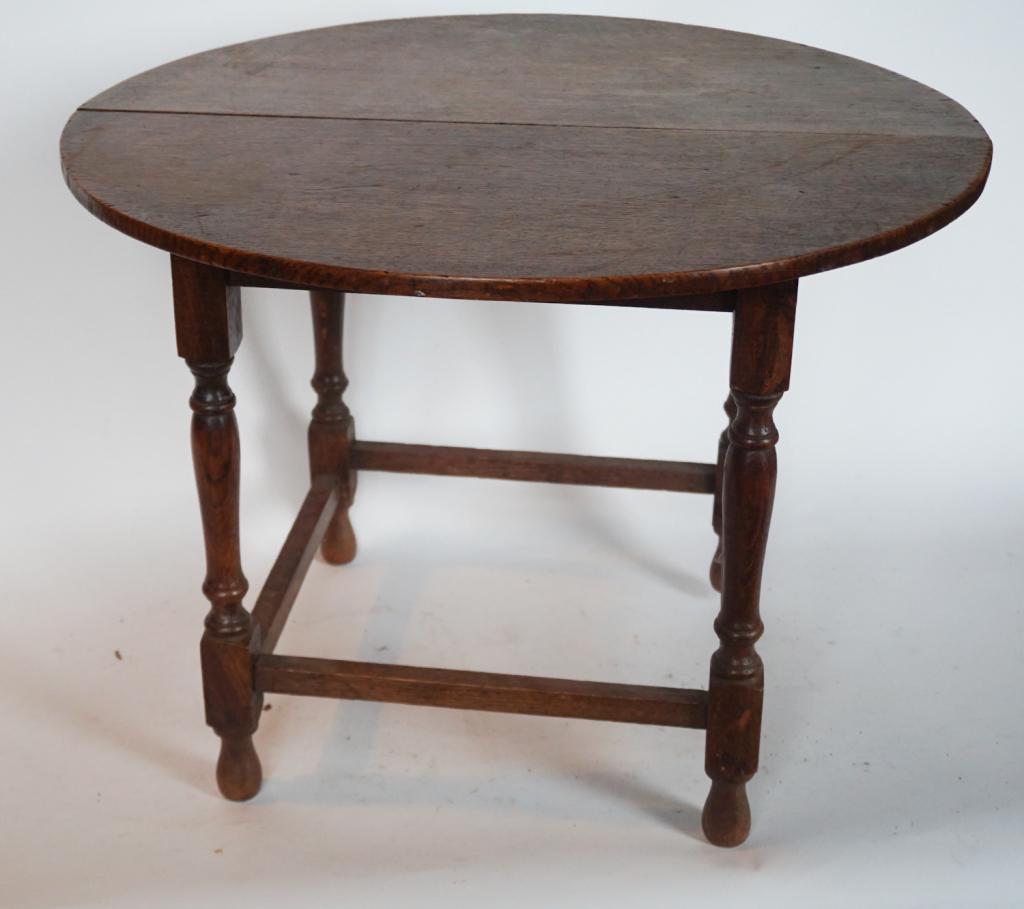 Bench Made ChildÕs Miniature Breakfast Table (1 of 3)