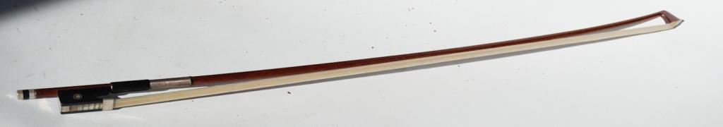 Quality Antique Violin Bow by Albert Nurnberger (1 of 8)