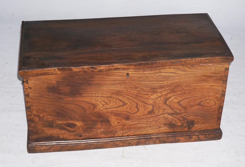 English Elm Wood Hepplewhite Blanket Box or Coffer (1 of 4)