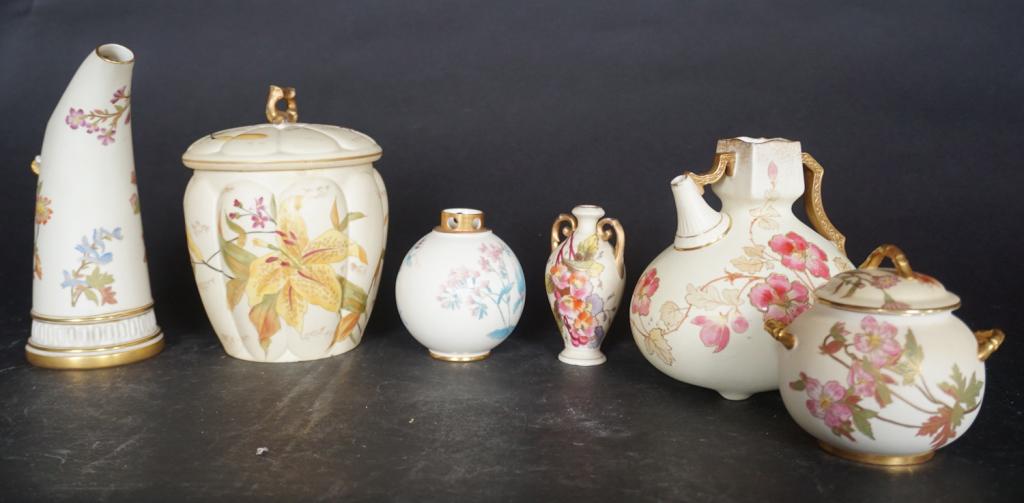 Collection Royal Worcester Porcelain Vessels (1 of 5)