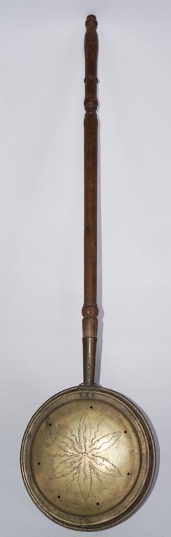 Early British or American Cased Brass Bed Warmer (1 of 1)