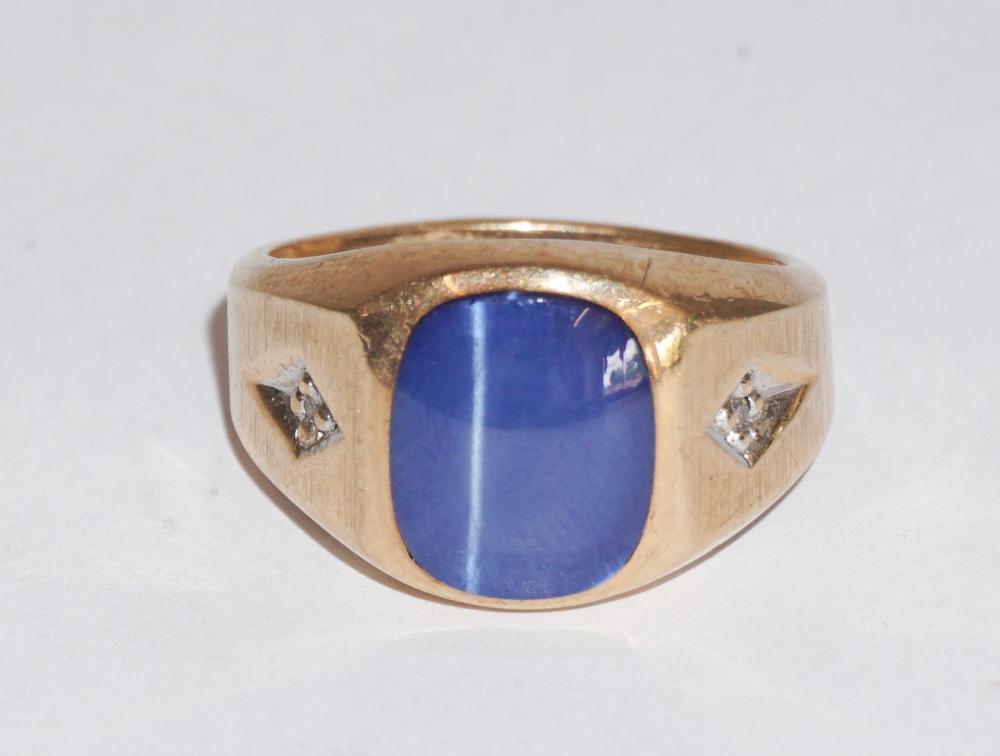 Gentlemans 10k Gold & Sapphire Ring (1 of 2)