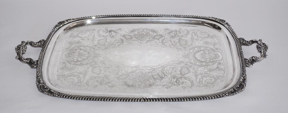 Fine Georgian Style Silver Plate Serving Platter (1 of 3)