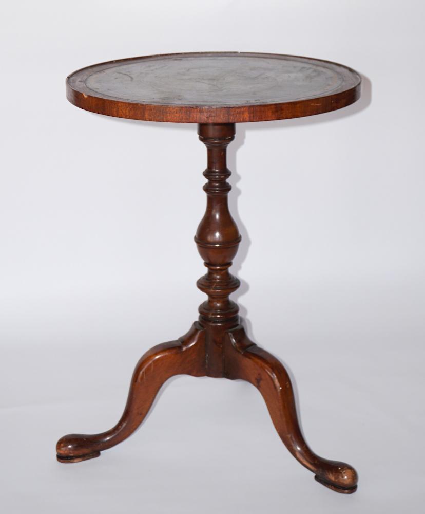 Regency Club Style Leather Top Mahogany Side Table (1 of 4)