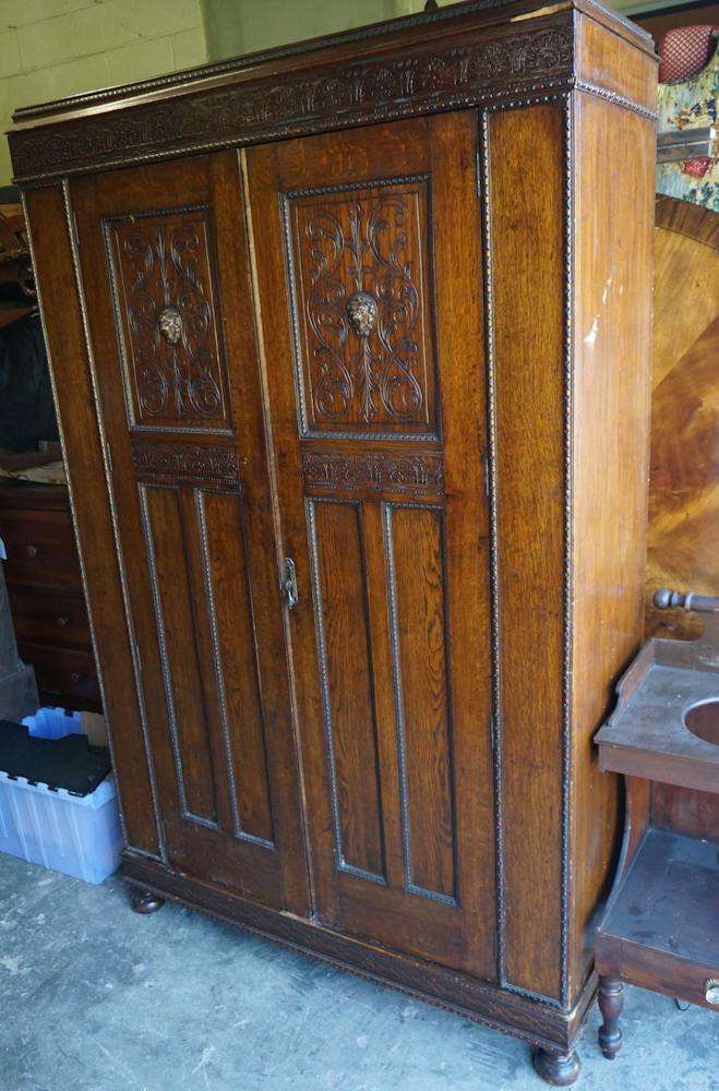 English Arts & Crafts Oak Wardrobe (1 of 2)