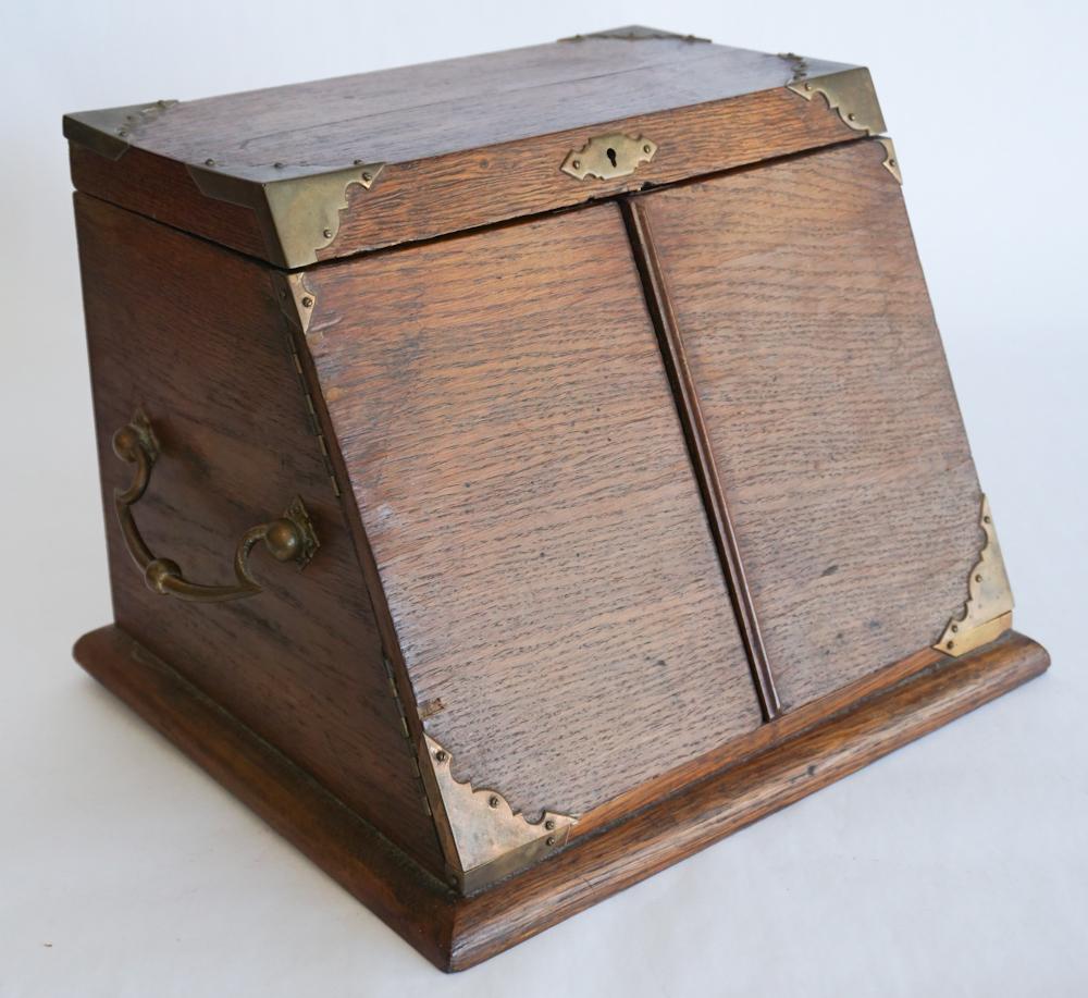 English Arts and Crafts Oak Dresser Jewelry Box (1 of 3)