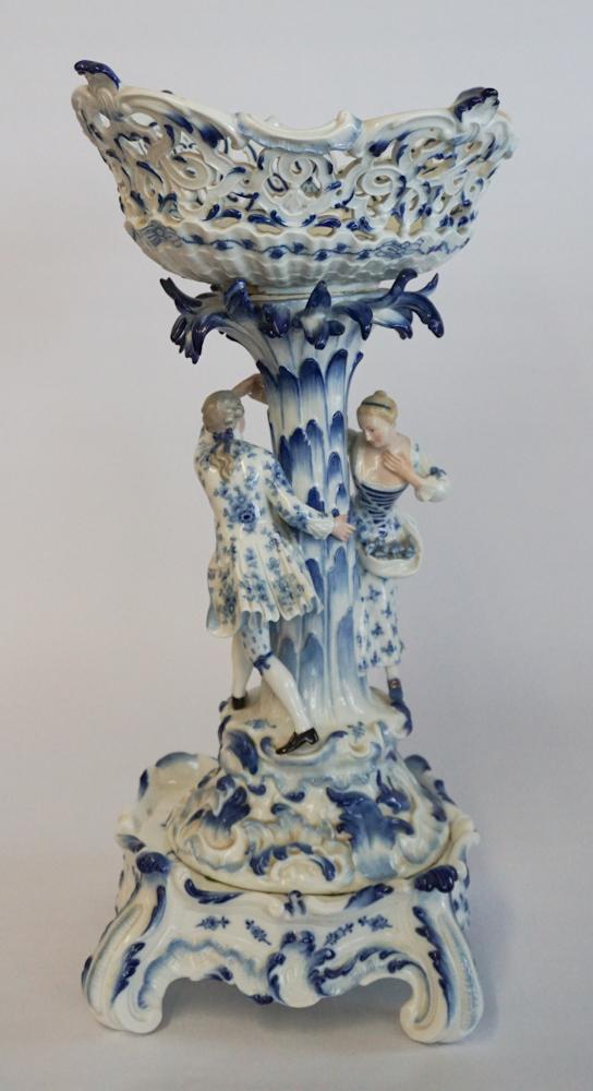 Very Fine Antique Meissen Blue & White Centerpiece (1 of 6)