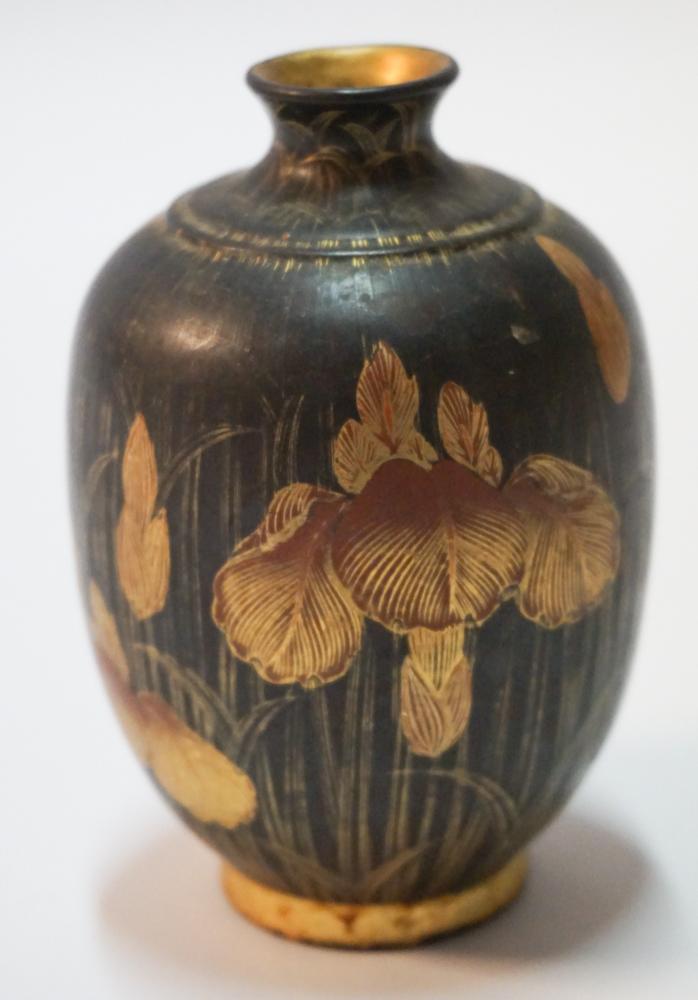 Japanese Lacquer & Gilt Painted Bud Vase (1 of 2)