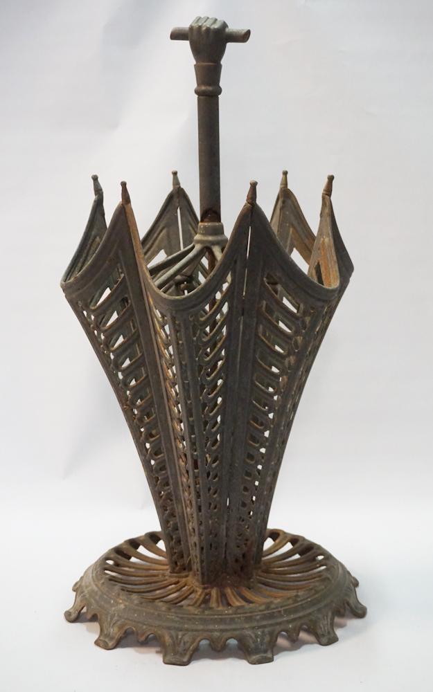 Fine Antique Cast Iron Figural Umbrella Stand (1 of 2)