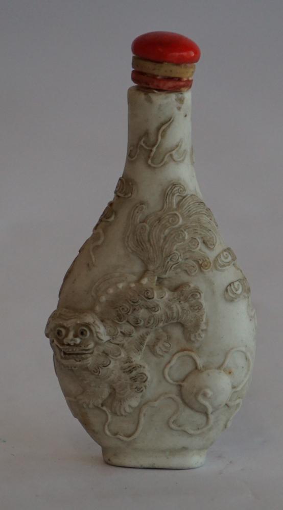 Antique Chinese Bisque Porcelain Snuff Bottle (1 of 3)