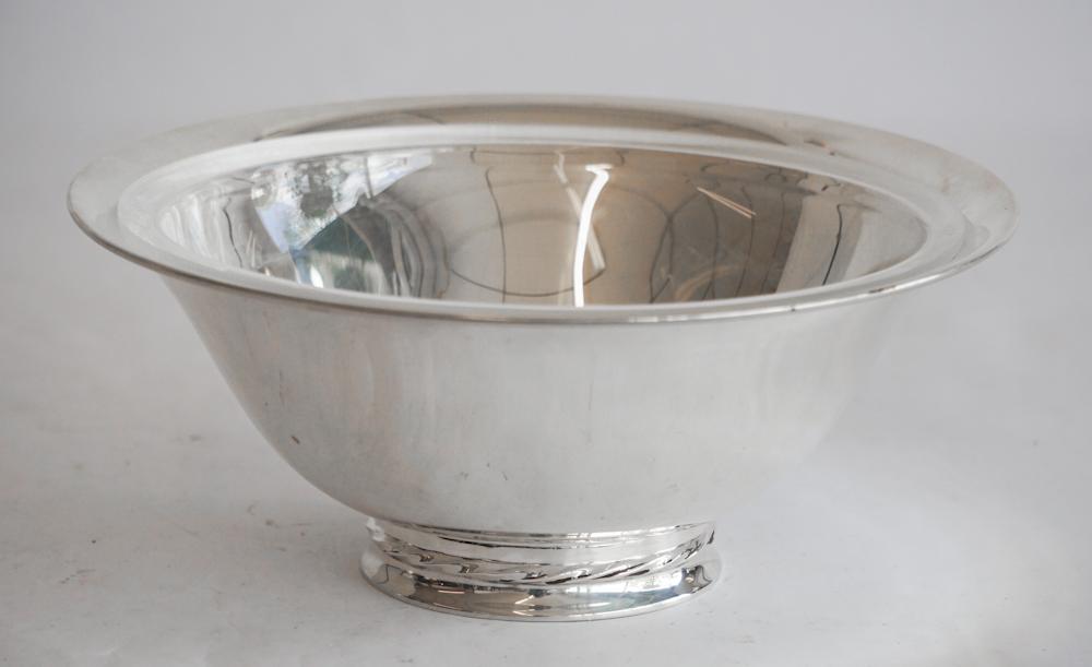 Vintage Towle Sterling Center or Serving Bowl (1 of 2)