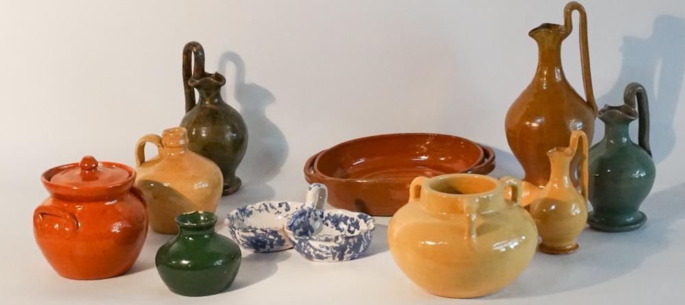 Collection Vintage NC Art Pottery Vessels (1 of 2)